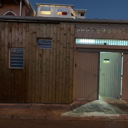 Au Coeur De Saint Francois Apartman Kültér fotó